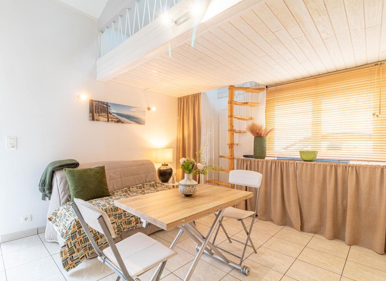 Jolie Petite Maison Climatisee Parking Prive グジャン・メストラ エクステリア 写真